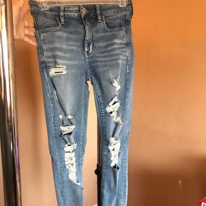 NEVER WORN AMERICAN EAGLE JEANS!!